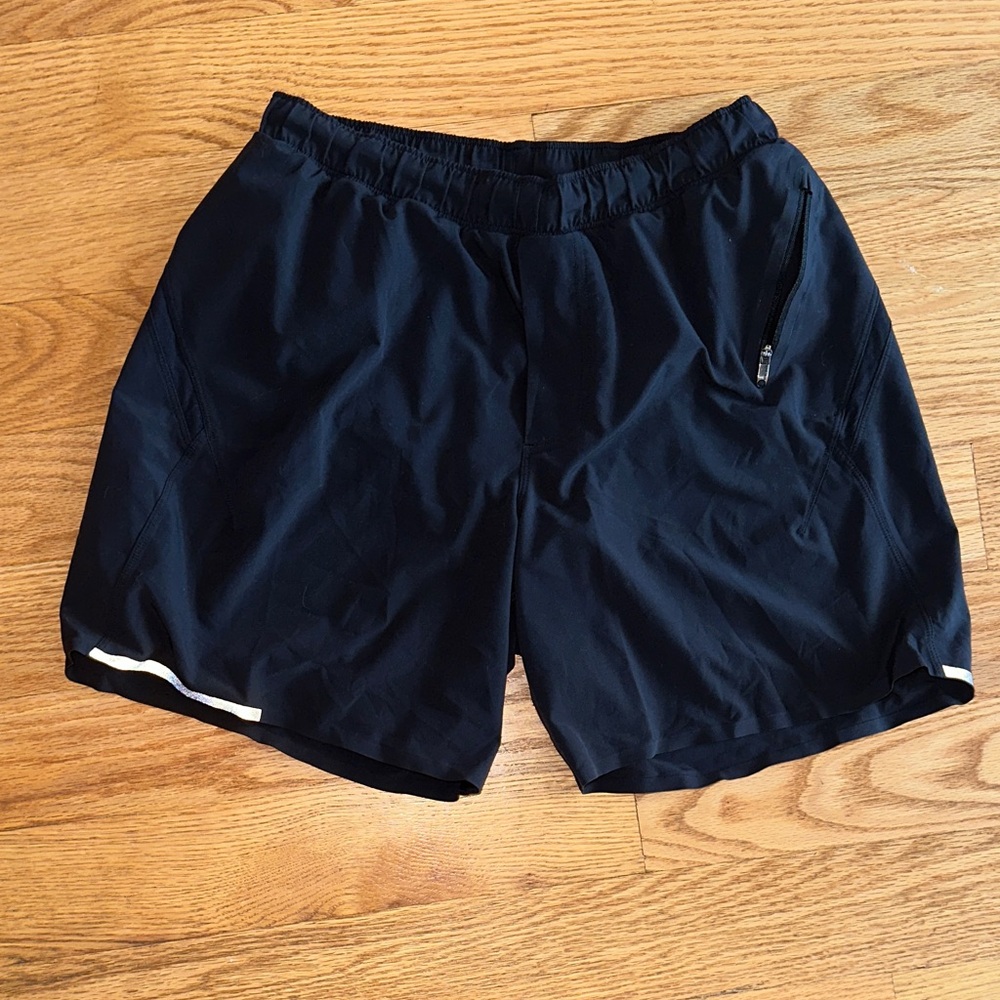Men’s Lululemon Black Shorts Size M